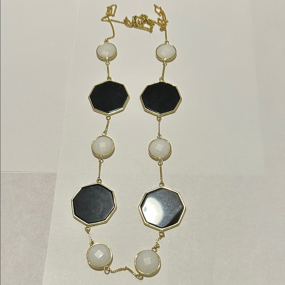Elegant Gold and Black Necklace